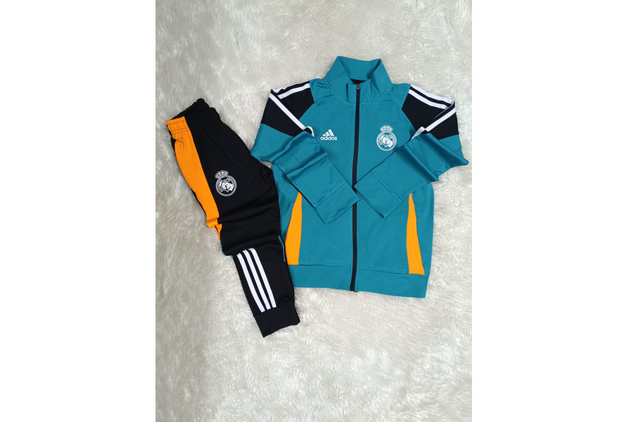 8336 Детски футболен екип Real Madrid 