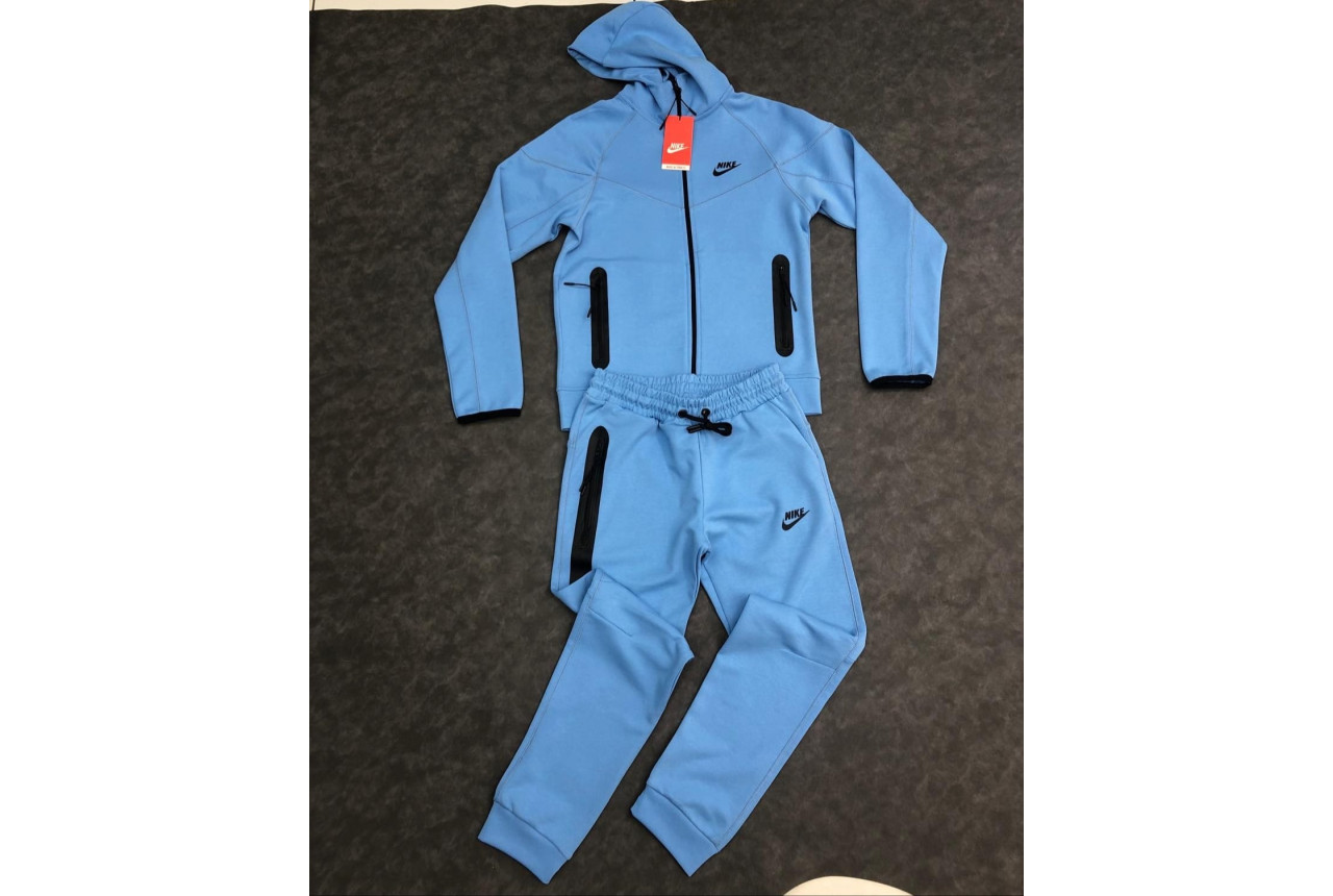8344 Детски екип Tech Fleece светло син